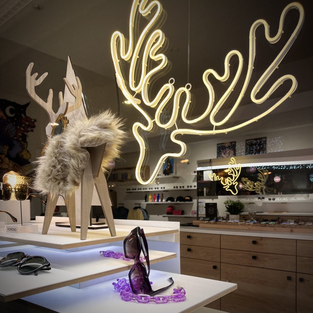 Vitrine de Noel Uessential:Binoclar.